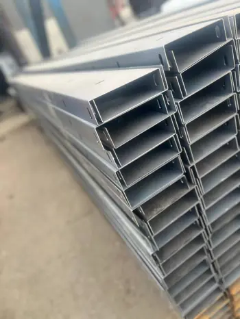 سازه‌ های فولادی تقویت‌ کننده دیوار