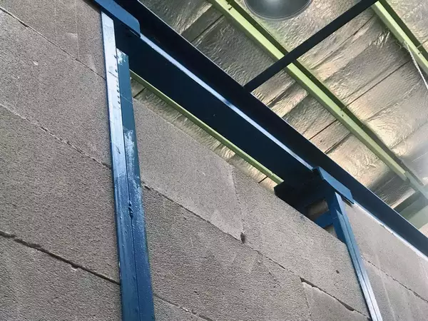 نقش وال پست در جلوگیری از ترک و ریزش دیوارهای ساختمان