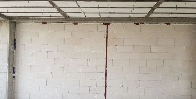 بهترین نوع وال پست برای افزایش ایمنی دیوارهای آسیب‌پذیر کدام است؟