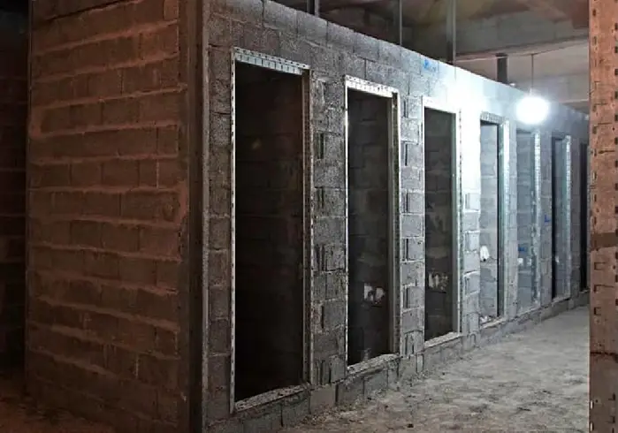 نصب وال پست دیوار در چارچوب درها و پنجره‌ها